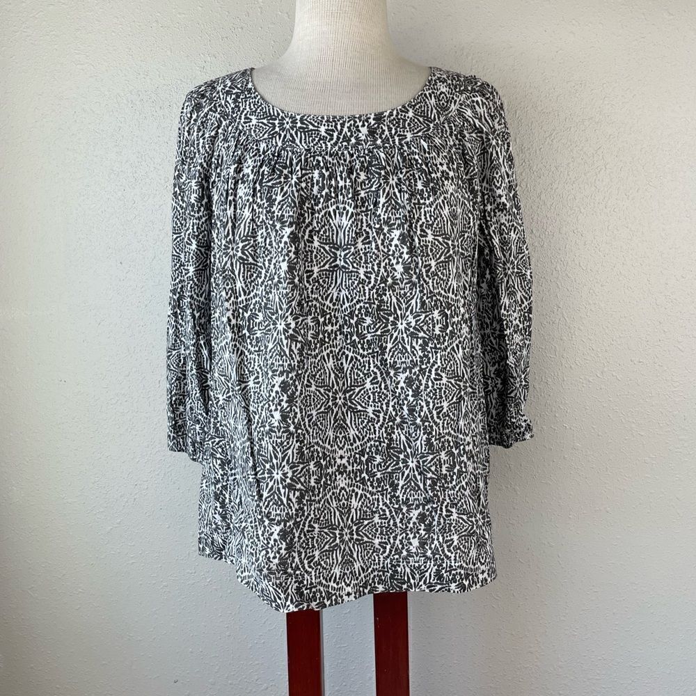 Liz Claiborne Animal Print Three Quarter Sleeve Top Size M EUC